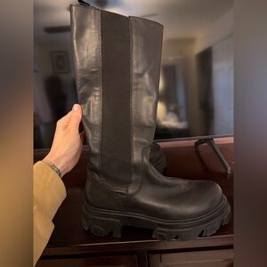 Steve Madden Black Leather Knee-High Boots